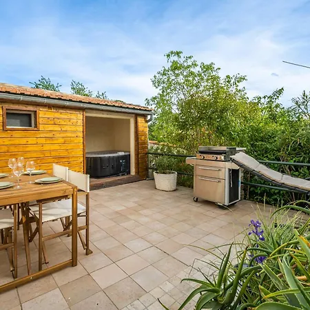 La Bastide - Terrasse - Jacuzzi 公寓 *